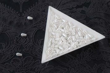 Margele plastic, picatura, culoare alba PB-07 foto