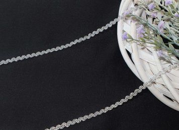Bandă decorativă culoare argintie, lățime 5.6mm KR-22 foto